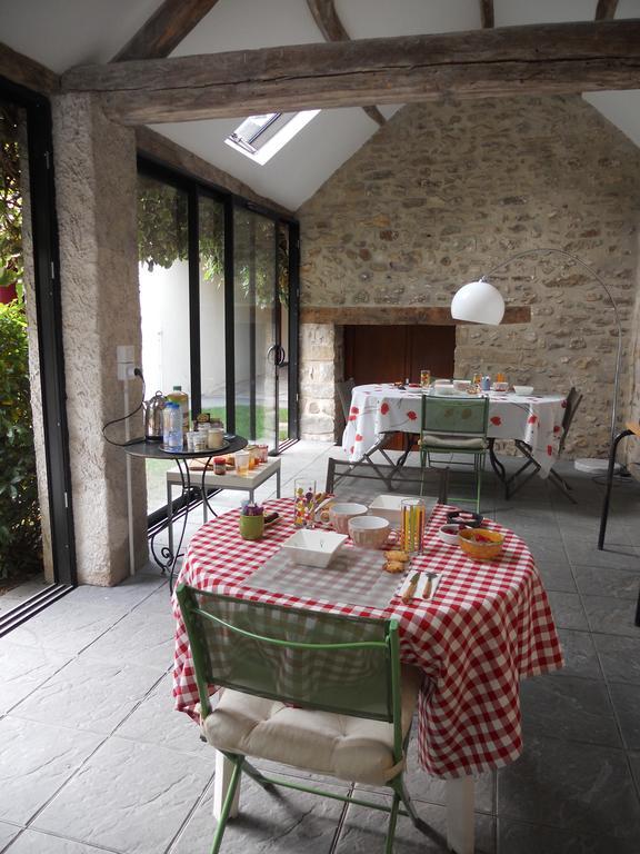 Le Nid D'Hirondelles Bed & Breakfast Perthes-en-Gatinais Ngoại thất bức ảnh