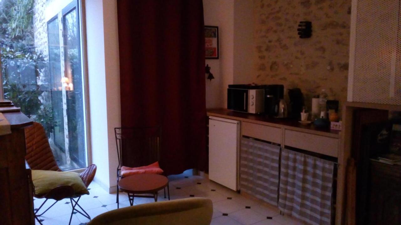 Le Nid D'Hirondelles Bed & Breakfast Perthes-en-Gatinais Ngoại thất bức ảnh